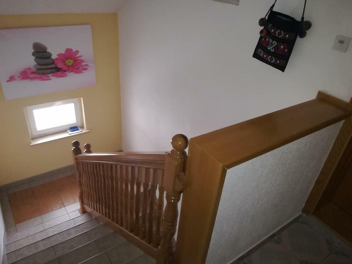 Apartment And Rooms Aracic Korenica Ngoại thất bức ảnh